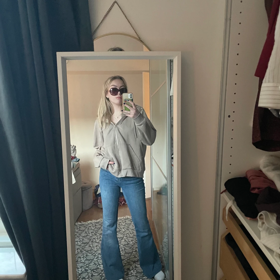 Beige ziphoodie - 90