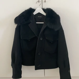 Meotine jacka  - Haft en månad men tröttnat 🤪 även slutsåld på hemsidan 