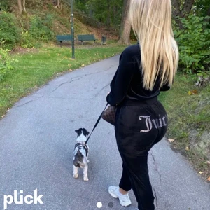 !SÖKER! - Jag söker ett jucy set med vilken färg som helst☀️ med stolek XXS🍀  skriv gärna till mig om du säljer❤️ PS vill ha bilit🎭