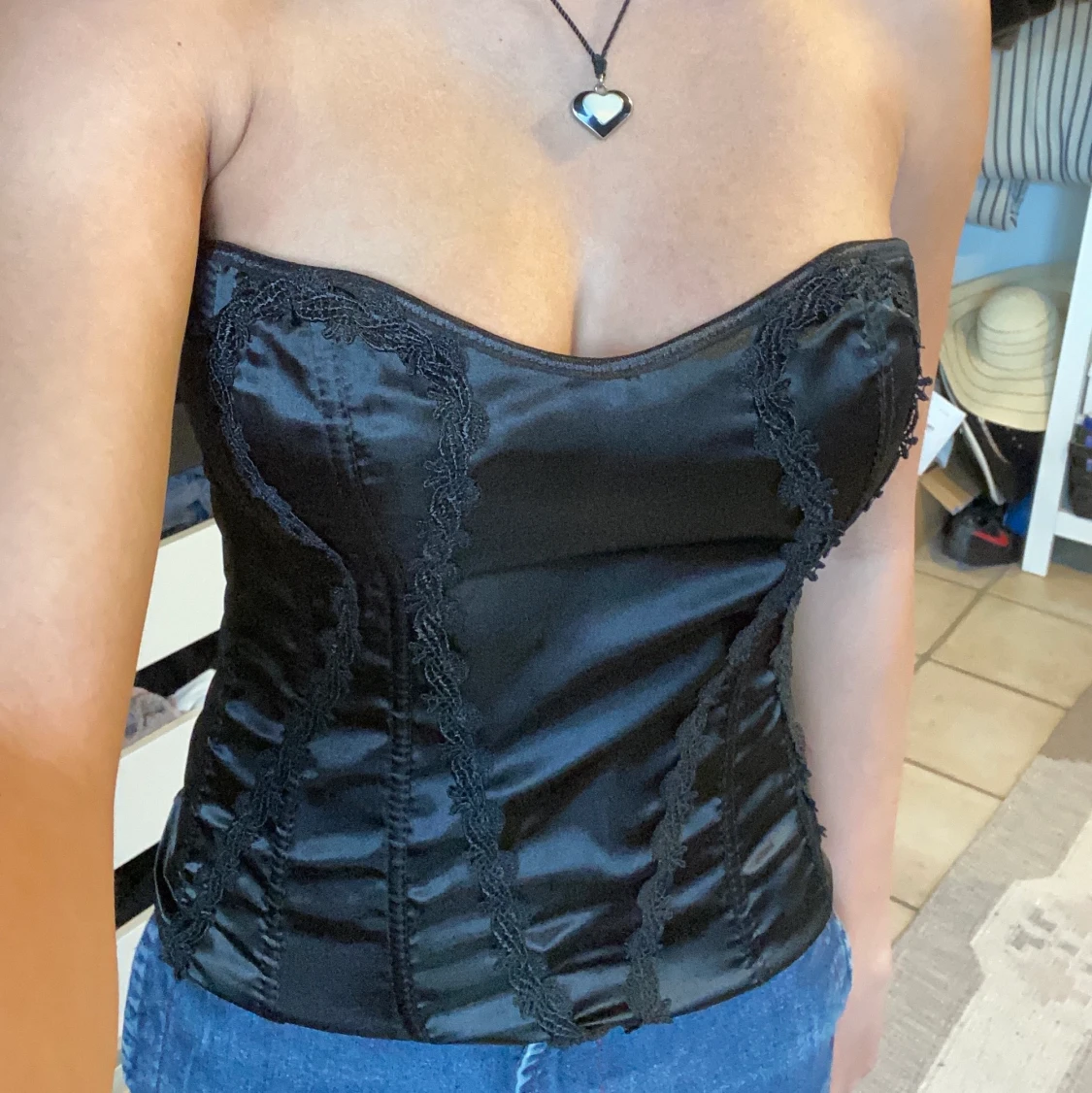 Svart korsett