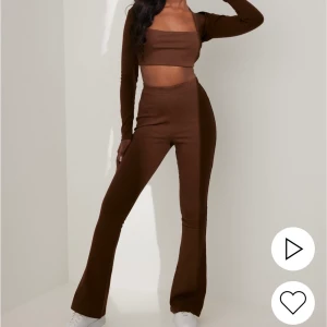 Set - Ett jättefint set från Nelly som tyvärr inte kommer till användning då jag inte tycker det passar på mig, endast provat en gång annars helt oanvända💕