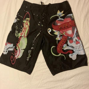 Ed hardy badbyxor/shorts - Ed hardy badbyxor, perfekt för sommaren☀️ möts upp i stockholm eller skickar på post