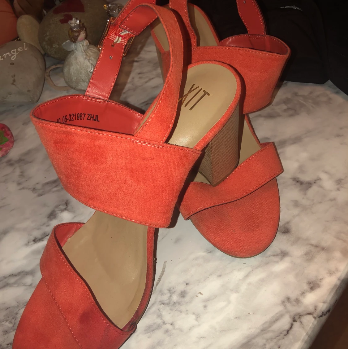 Klackskor stl 40 passar 39