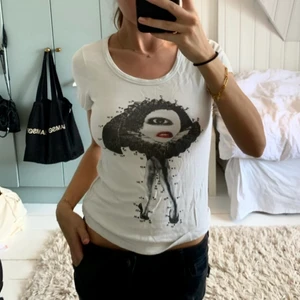 Levis tshirt  - T-shirt från levis i skönaste materialet. Kan mötas eller så tillkommer frakt 