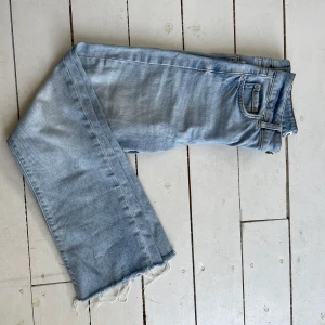 Ljusblå jeans  - Väldigt fina ljusblå jeans i väldigt bra skick! 