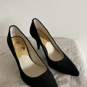 Michael Kors klacksko st 36 - Sko använd endast en gång.