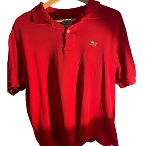 Lacoste piké - Röd Lacoste piké, storlek M
