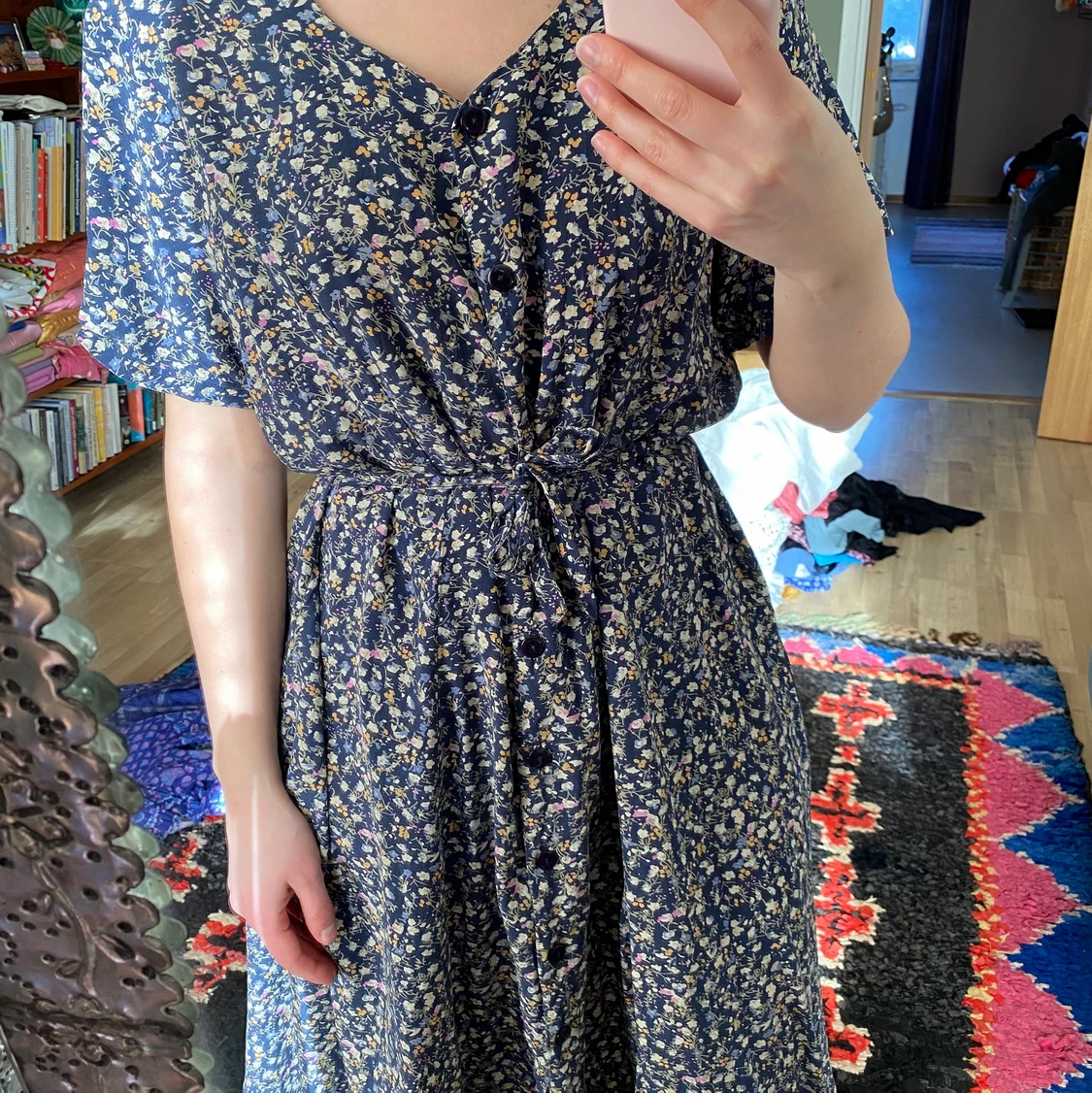 Blommig vintage klänning strl M-L