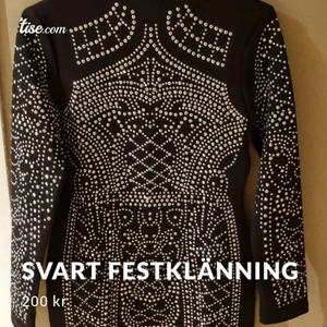 Strl S - Kläning till salu 200kr 