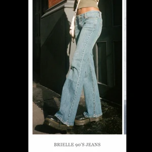 Brielle 90’S jeans stl S - Brandy Melville jeans i S (onesize) köpta här på plick men aldrig använda av mig! 300kr frakt exl