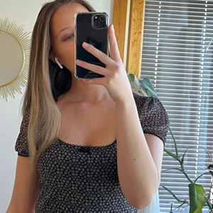 Blus - Så sött topp från Urban Outfitters som tyvärr inte kommit till användning 