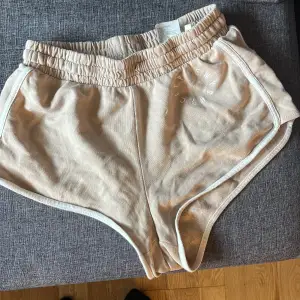  Ett par mjukis shorts från H&M använt dom nån gång
