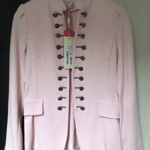 Stretch kavaj - Rosa Stl M, ny kavaj.