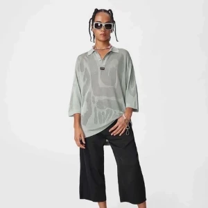 Eytys Piké  - Säljer denna coola topp från Eytys i färgen ”matcha”, storleken är M (dam)/ S (herr)✨Endast använd en gång✨