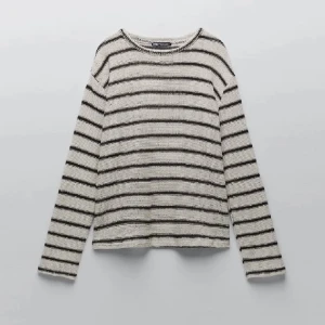 Randig tröja zara - Randig tröja från zara i storlek S✨💞