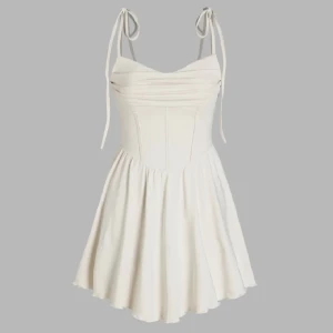 Klänning Cider - Jättefin klänning från Cider som jag köpt här på plick! Tyvärr passade den inte mig som är mellan str xs-s. Färgen är något rosa och beige på samma gång. Pris kan diskuteras 💕