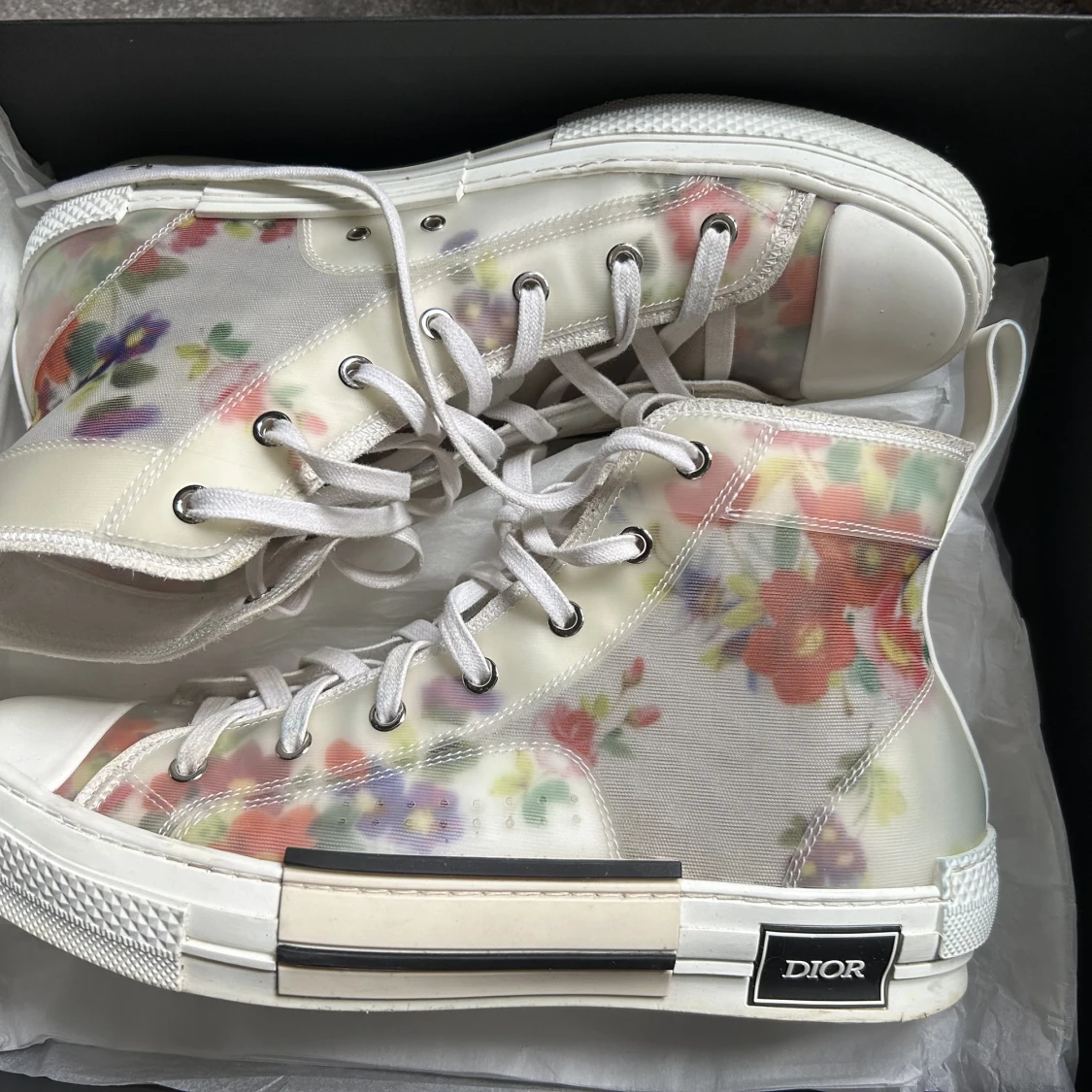 Dior b23 Flower