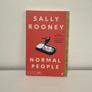 Normal People - Populär booktokbok skriven av prisbelönta författaren Sally Rooney. Aldrig läst och i nytt skick! ❤️