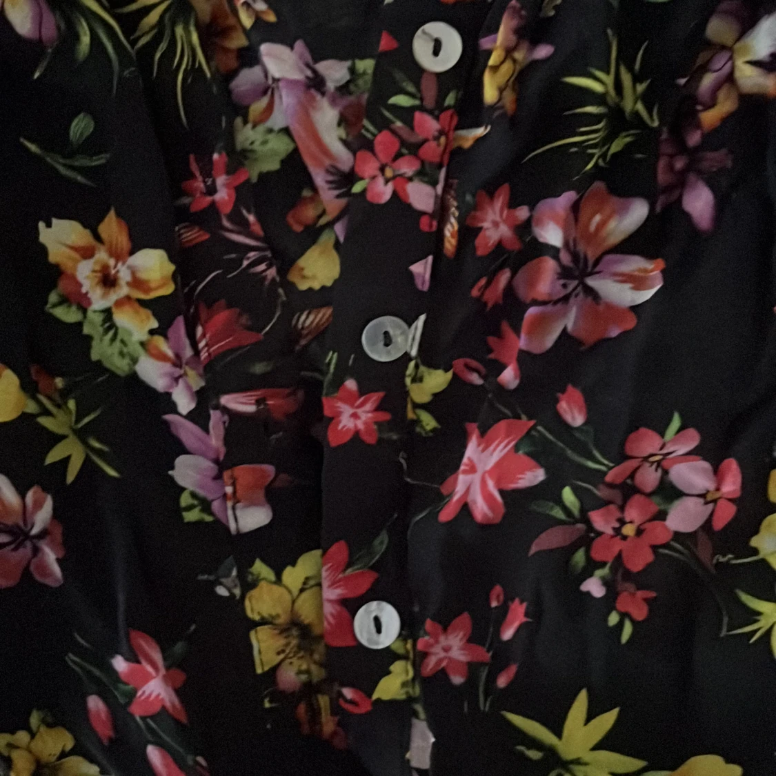 Blommig skjorta - 91