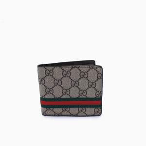 Gucci Brown plånbok 1:1 kopia ny som den äkta jätte bra kvalité på den  Intresserad? Kolla andra annonsen