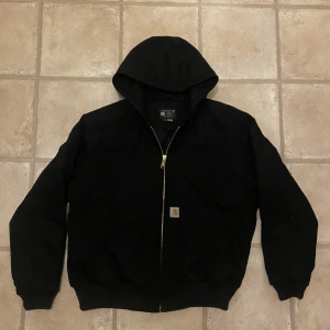 Carhartt Active Jacket - Helt oanvänd Carhartt Active Jacket i storlek L Förhandlingsbart pris Skriv vid funderingar