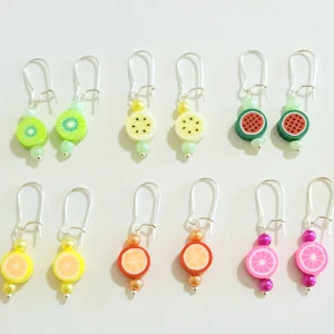 Öronhängen frukt - 8 kr paret eller 2 par för 15 kr.