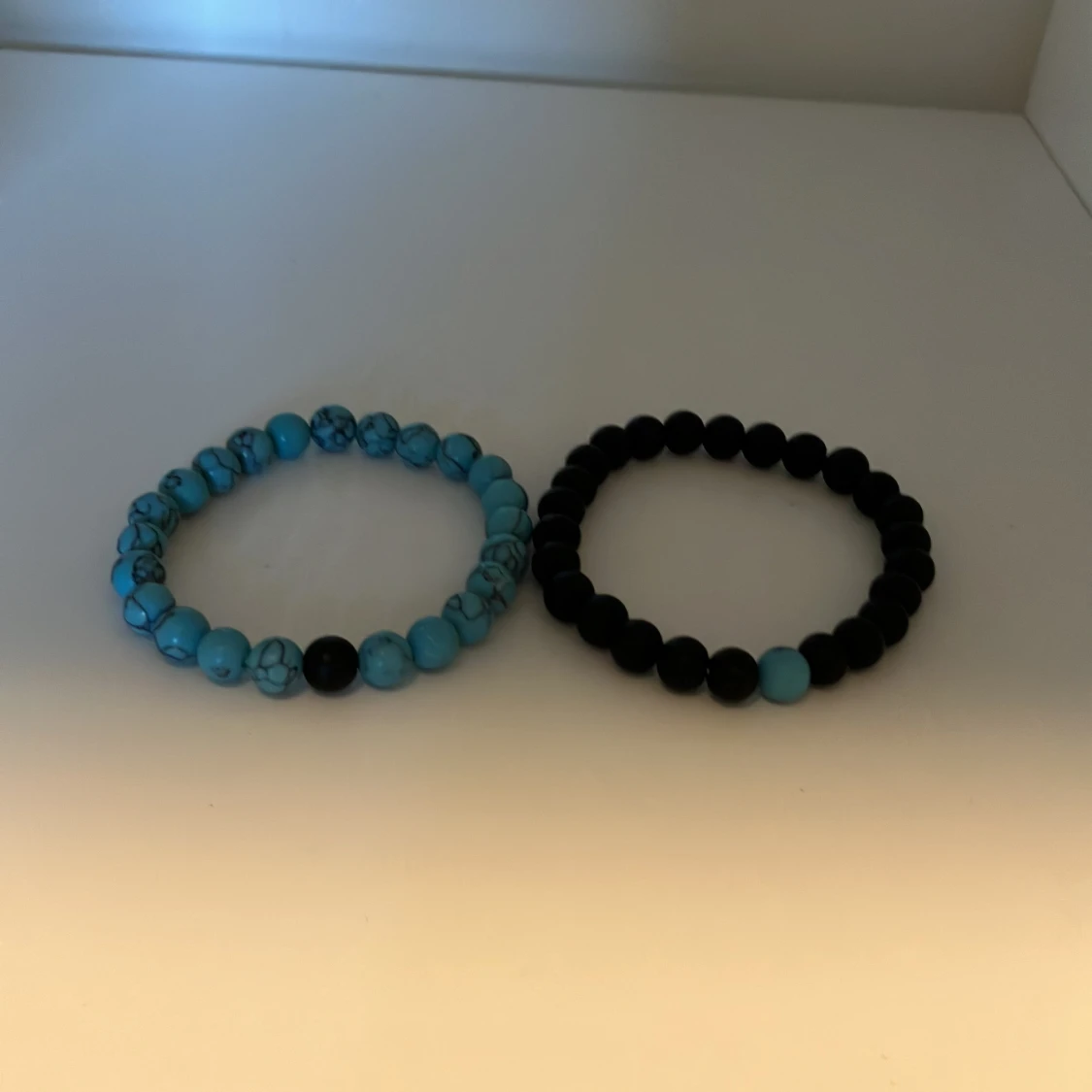 Två armband från Vastino