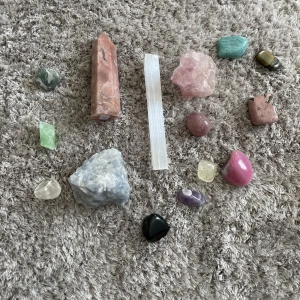 Kristaller - Olika slags kristaller, 30 kr styck