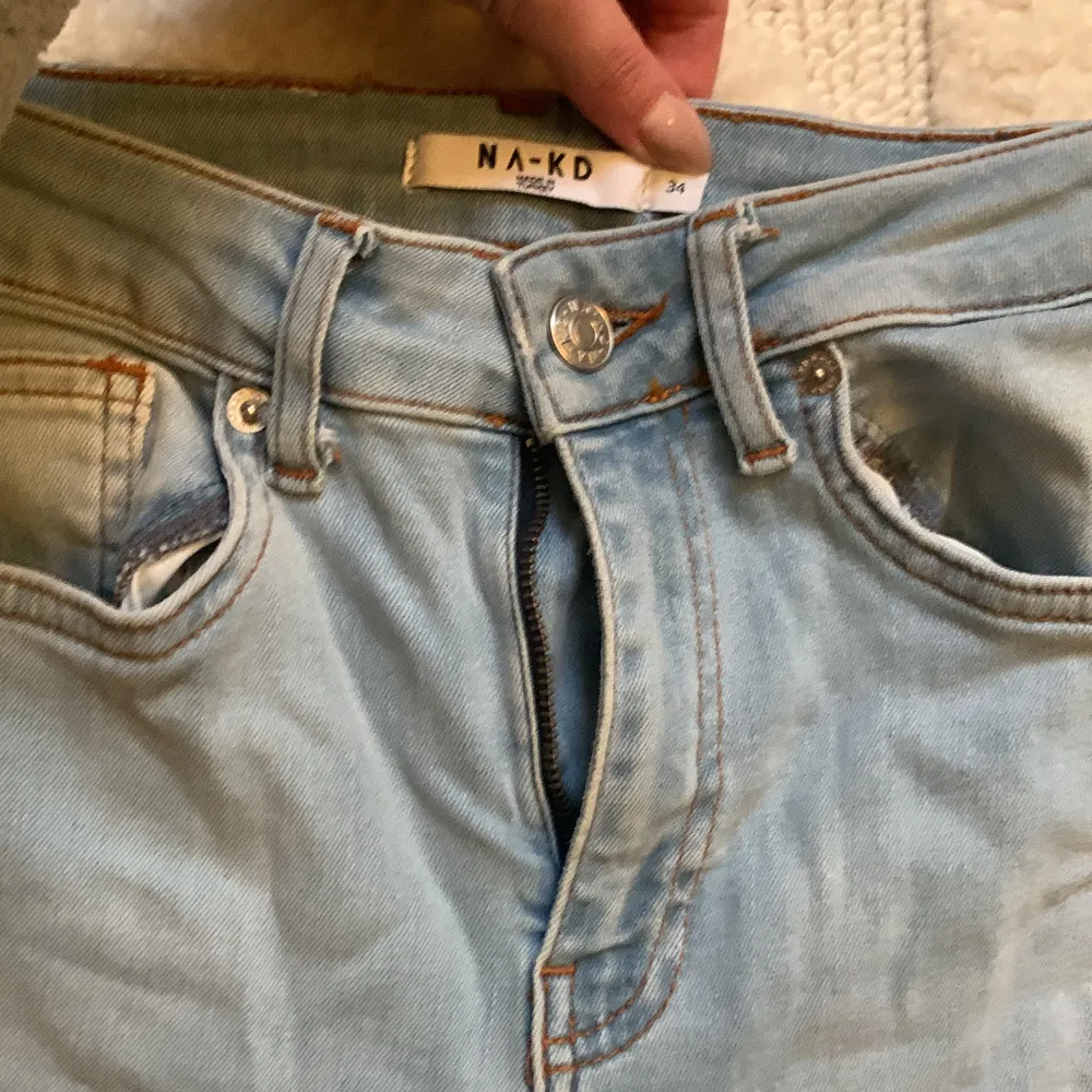 Ljusblå jeans från nakd med stretch passar xs . Jeans & Byxor.