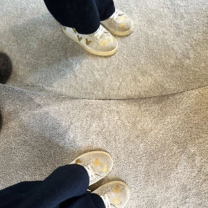 Mickey mouse sneakers  - Så fina och unika köpta i Cormayer i Italien 