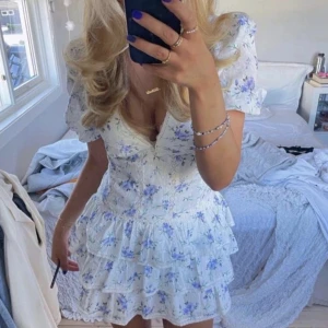 Zara klänning - från zara