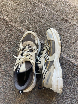 Arigato skor - Arigato skor Condition 7/10 Jävligt snygga och sköna!