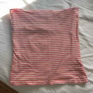 Söt tubtopp - Jättefin tubtopp Vet ej vartifrån Storlek M 