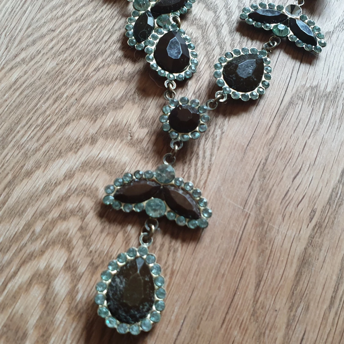 Vackra halsband - 90