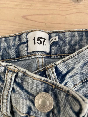 Ljusblå jeans - Ljusblå jeans från lager 157 säljes pågrund utav att det har inte kommit till användning 