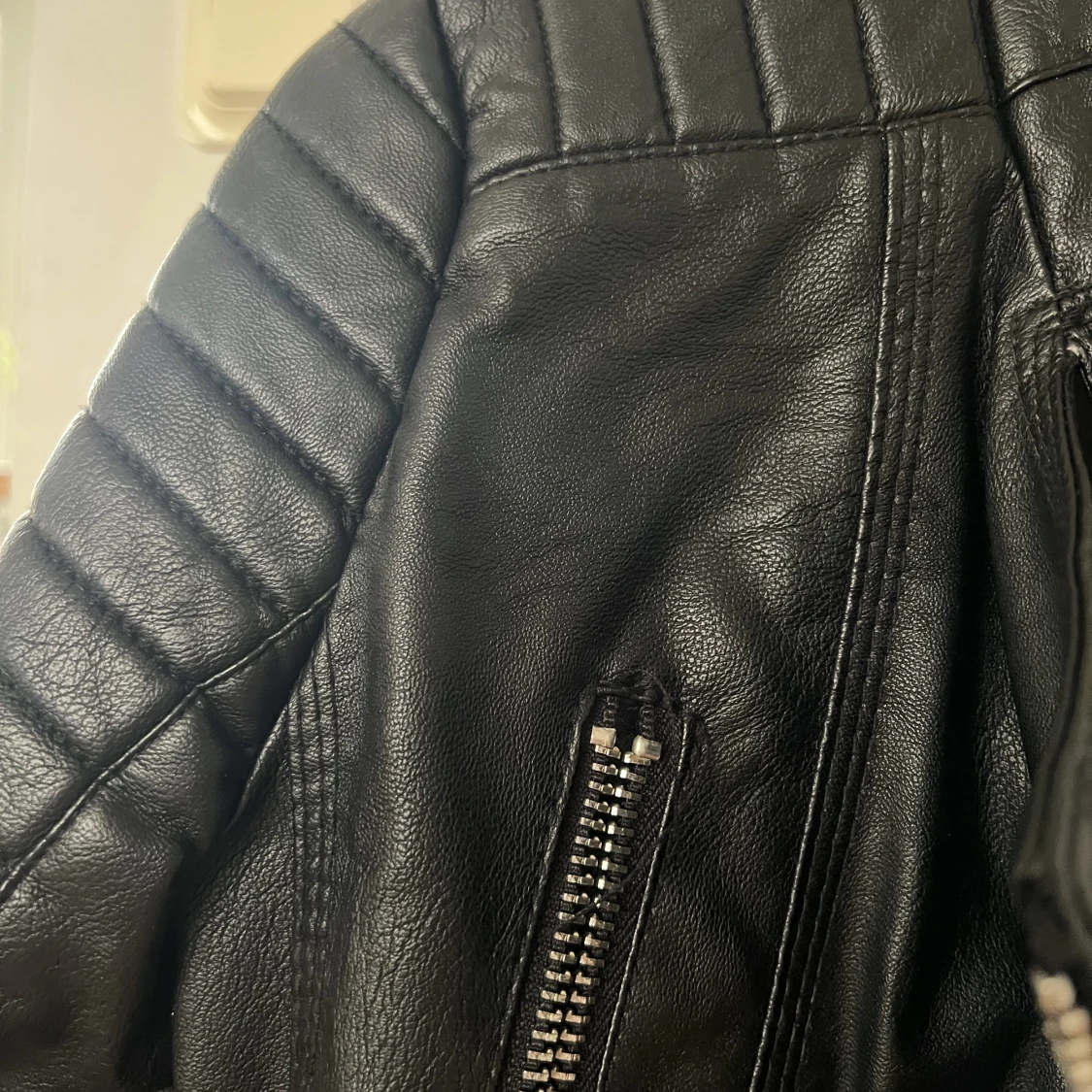 Skinnjacka från chiquelle  - 91