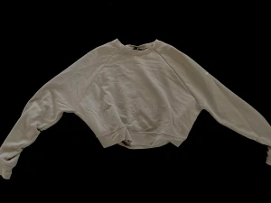 Nike crewneck - Ingraverad text med just do it som poppar. Super snygg till träning eller till vardags. 