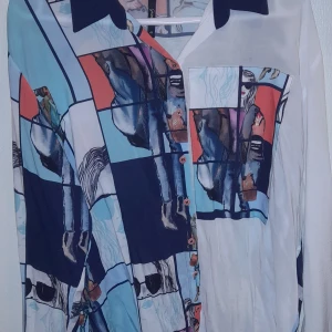 Tröja - Tröjan är helt ny, i väldigt bra skick. Mått 48.