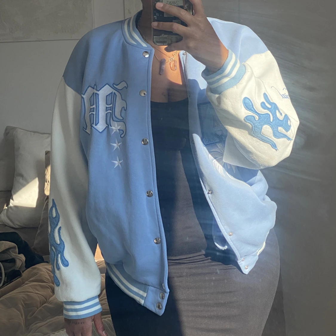 Oversized varsity jacka