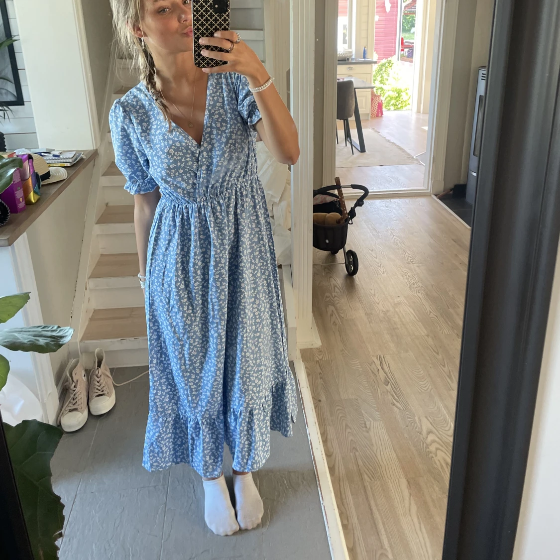 Blåblommig klänning💙 - 91