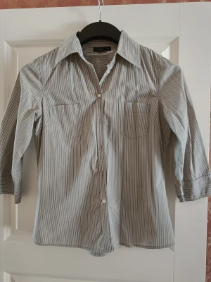Skjorta  - I mycket bra skick 