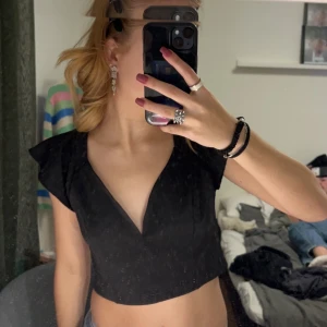 Topp - Säljer pga att den är för stor för mig