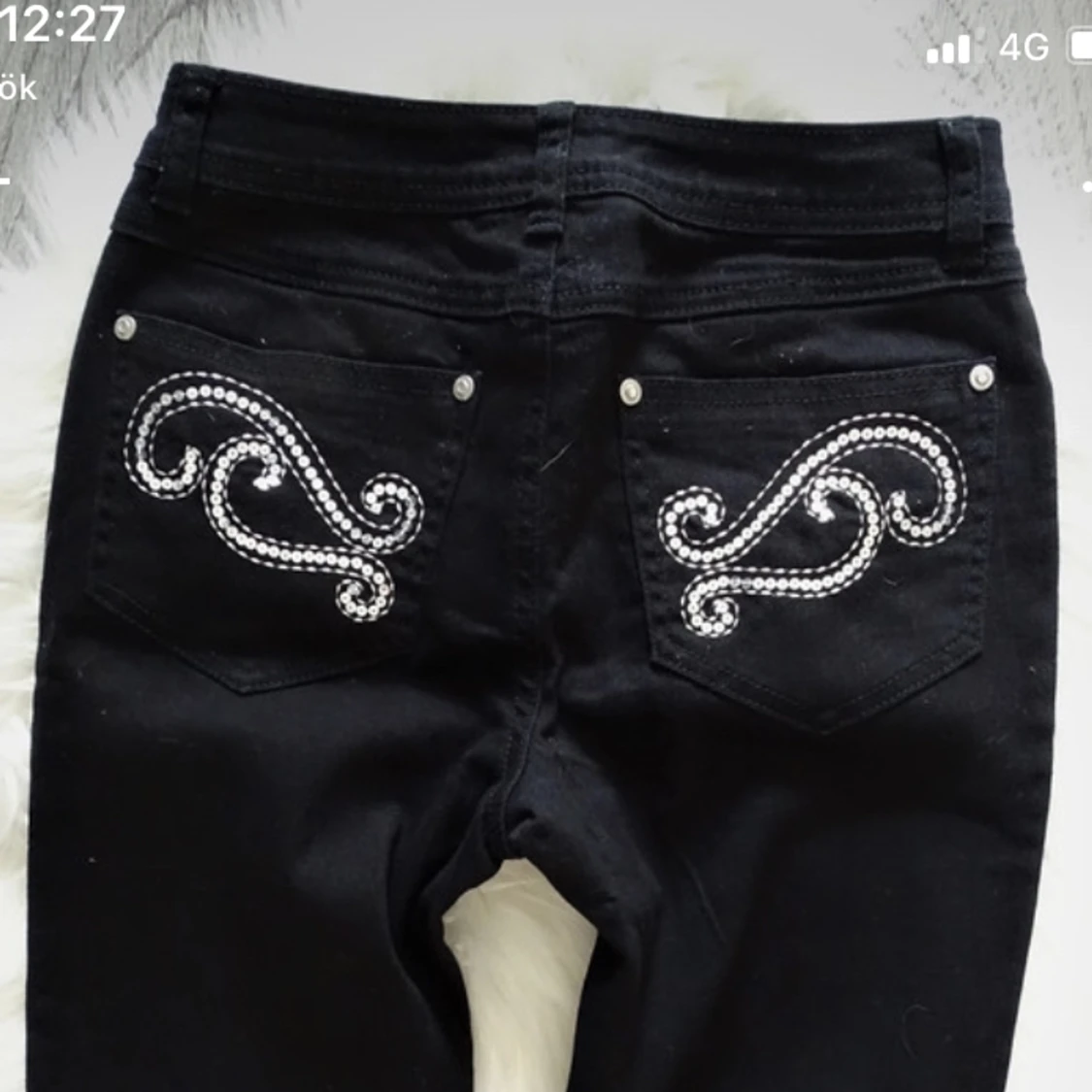 Lågmidjade utsvängda jeans  - 90