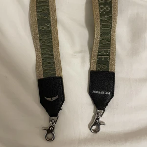  Zadig & Voltaire  - Axelband från Zadig & Voltaire. Nyskick. Skriv privat för fler bilder😊