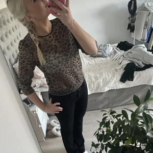 Mesh tröja Zara  - Så så fin tröja från Zara 🤎stl M 