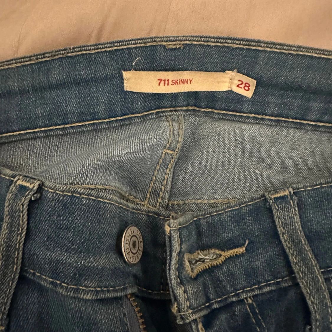 Levis jeans  - 90