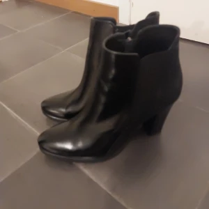 Boots - Andvända en gång