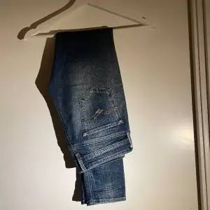 Replay jeans använda fåtal gånger slim fit 