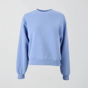 Sweatshirt från gina tricot - Säljer denna jättesköna och snygga tröja från gina tricot🥰