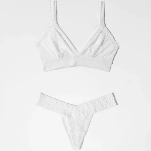 Lace laboratory set  - Helt oanvänt set från Lace Laboratory. Precis köpt men slängde tyvärr lapparna innan jag visste om det passade. Strl S